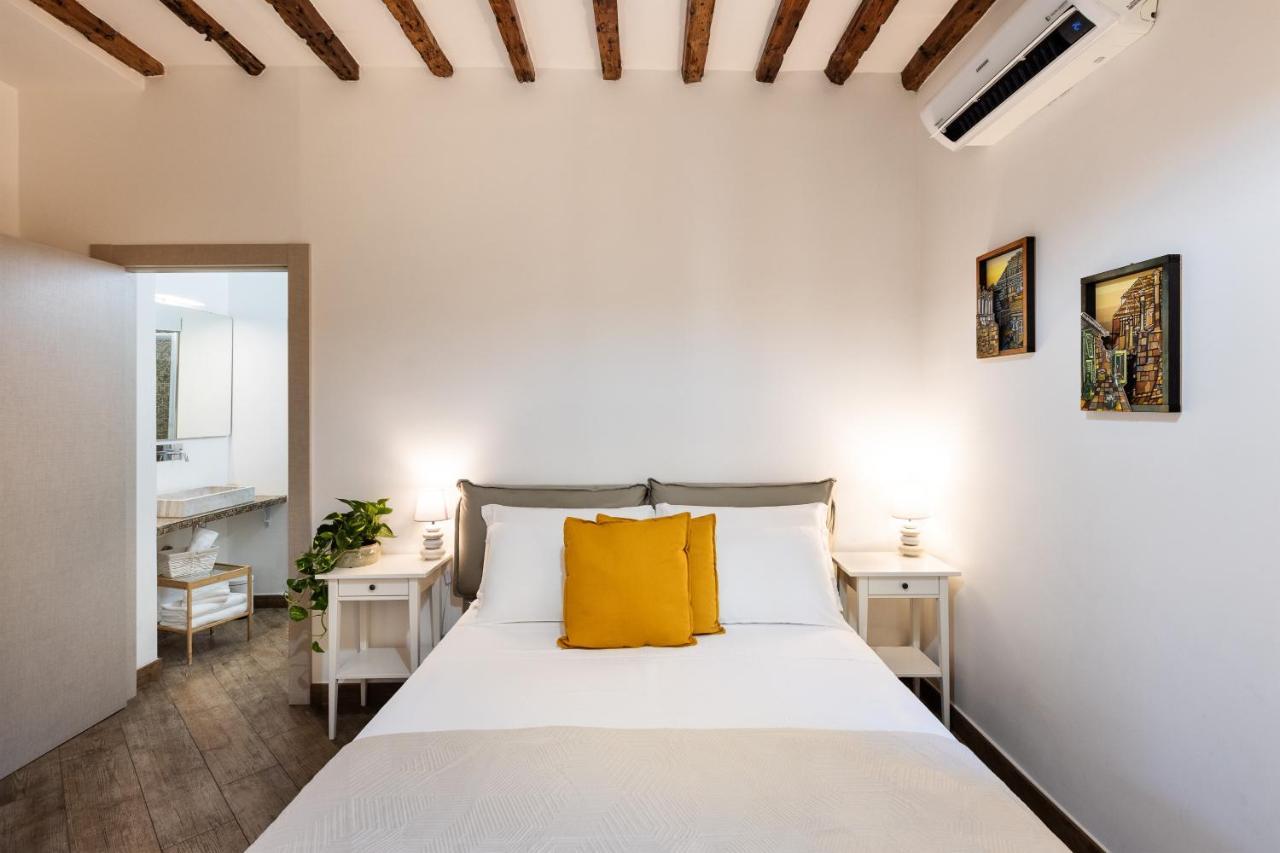 Bed & Breakfast Old Port Genoa